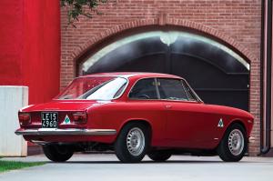 Alfa Romeo Giulia Sprint GTA 1965 года 